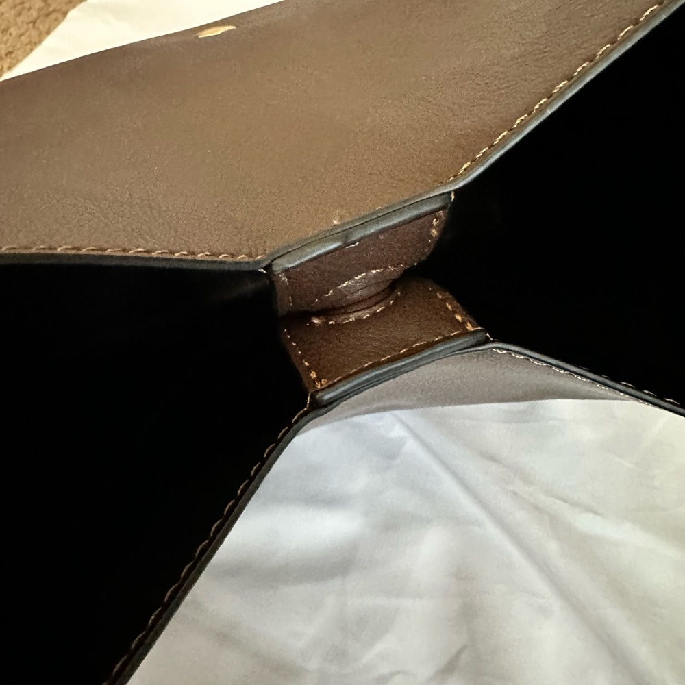 SHOULDER BAG WITH CHERRY CHARM-MAPLE BROWN COLOR - Picture 8 of 8